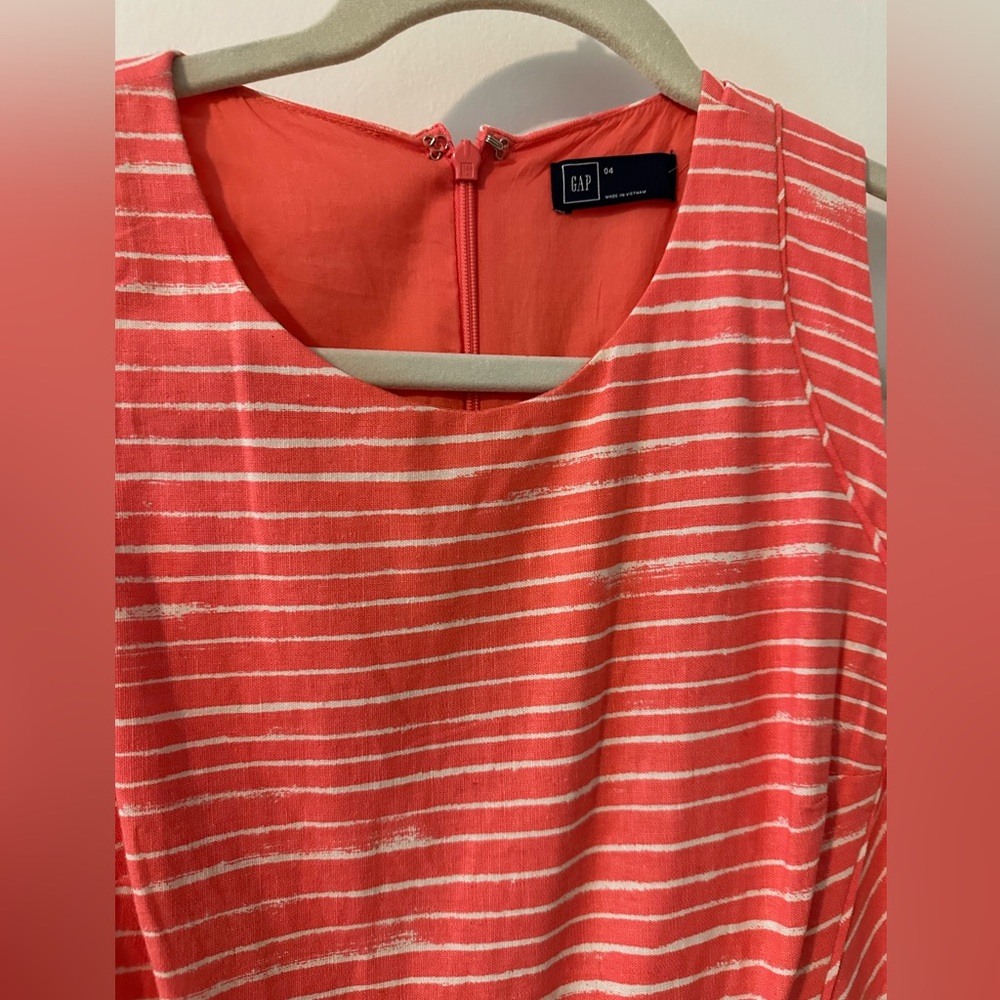 Gap fit and flare coral and white linen dress